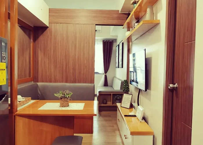 At Spring Residences Near Airport 公寓